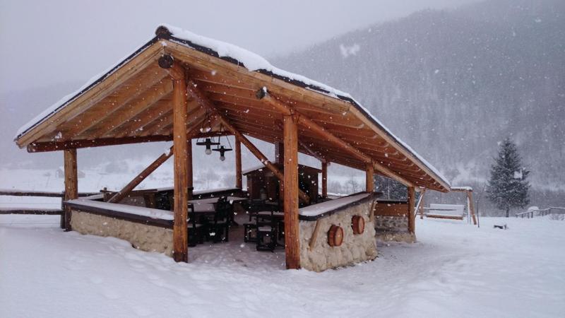 Taverna Pietrei Craiului Zărneşti Esterno foto